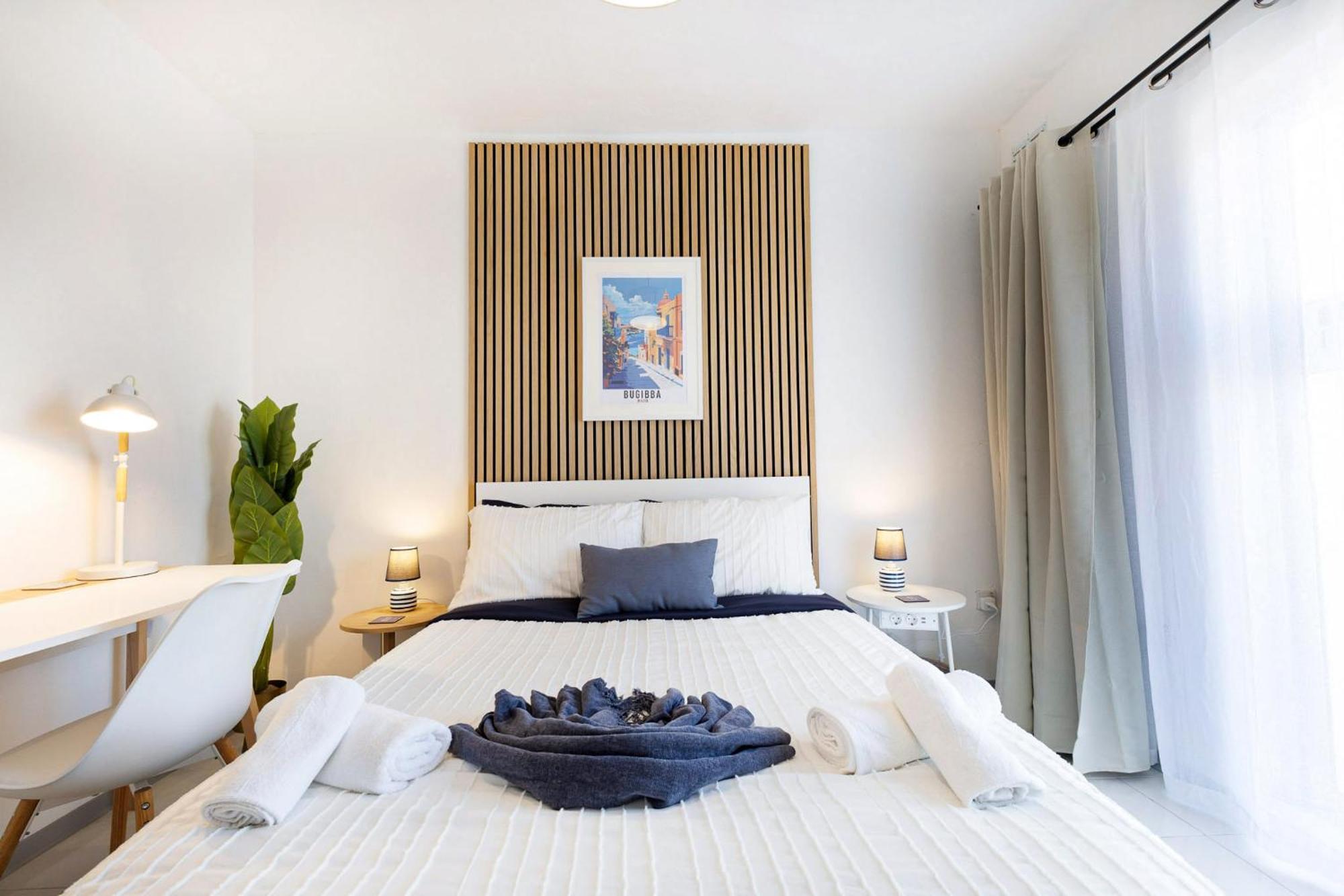 Spacious 2Br Penthouse With A Large Front-Terrace - Close To Bugibba Perched Beach Bahía de San Pablo Exterior foto
